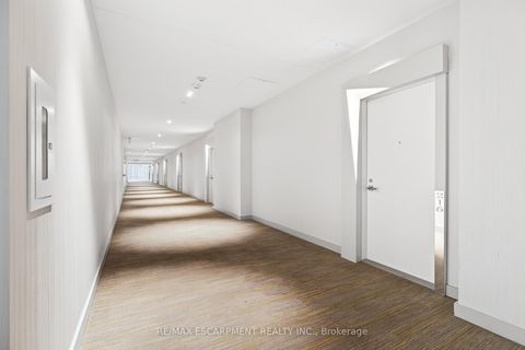 Photo 4 at 216 - 50 Ordnance Street, Niagara, Toronto