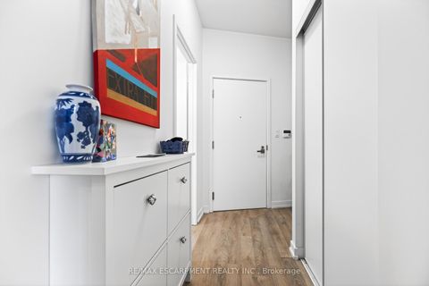 Photo 6 at 216 - 50 Ordnance Street, Niagara, Toronto