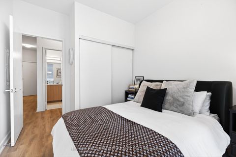 Photo 20 at 216 - 50 Ordnance Street, Niagara, Toronto