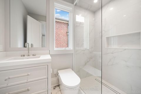 Photo 30 at 117 Yonge Boulevard, Nortown, Toronto