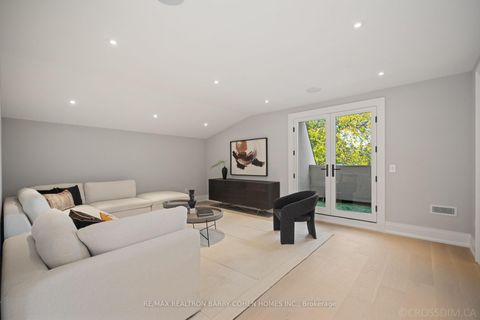 Photo 36 at 117 Yonge Boulevard, Nortown, Toronto