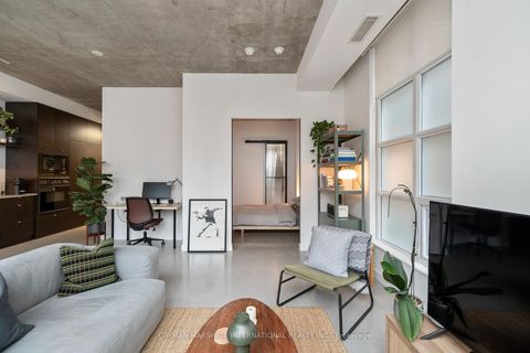 Photo 4 at 309 - 19 Brant Street, Waterfront Communities C1, Toronto