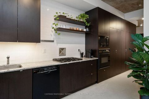 Photo 11 at 309 - 19 Brant Street, Waterfront Communities C1, Toronto