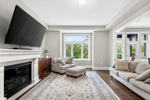 Photo 11 at 39 Cairns Gate, King City, King