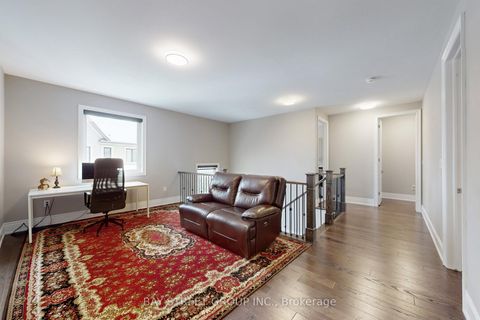 Photo 23 at 39 Cairns Gate, King City, King