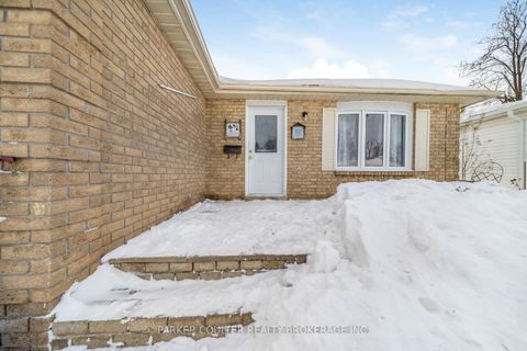 Photo 3 at 3 Hickling Trail, Grove East, Barrie