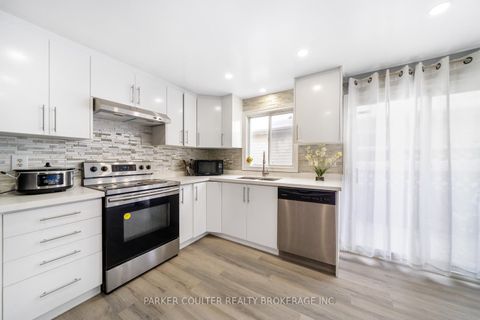 Photo 14 at 3 Hickling Trail, Grove East, Barrie