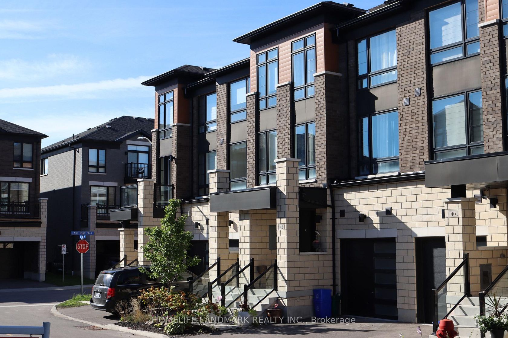 42 Lake Trail Way, Brooklin, Whitby 