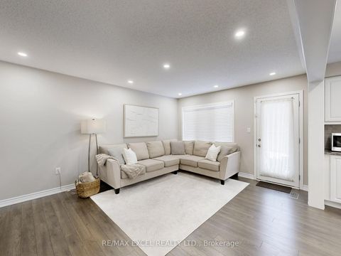 Photo 4 at 89 Hutt Crescent, Rural Aurora, Aurora