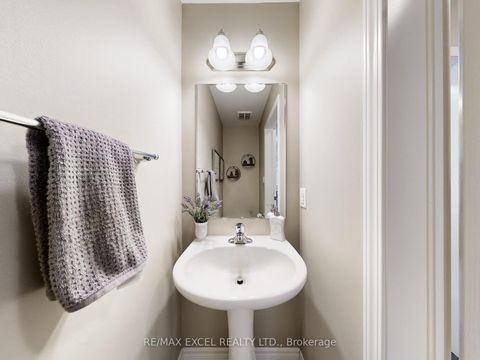 Photo 13 at 89 Hutt Crescent, Rural Aurora, Aurora