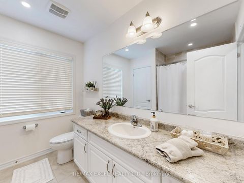 Photo 23 at 89 Hutt Crescent, Rural Aurora, Aurora