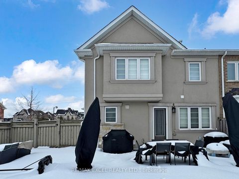 Photo 30 at 89 Hutt Crescent, Rural Aurora, Aurora