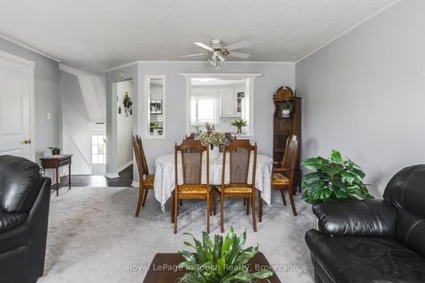 Photo 7 at 4 - 233 Innisfil Street, Allandale Centre, Barrie