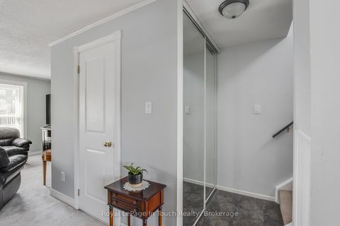 Photo 11 at 4 - 233 Innisfil Street, Allandale Centre, Barrie