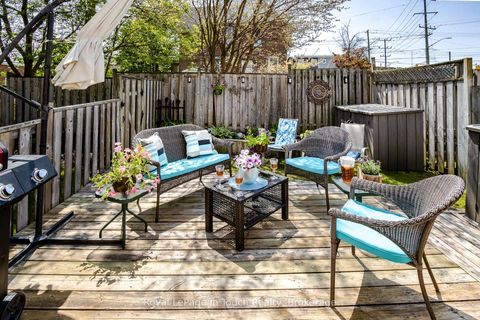 Photo 28 at 4 - 233 Innisfil Street, Allandale Centre, Barrie