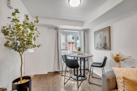 Photo 5 at 228 - 7 Applewood Lane, Etobicoke West Mall, Toronto