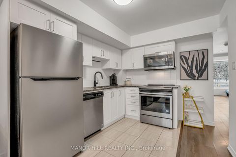 Photo 13 at 228 - 7 Applewood Lane, Etobicoke West Mall, Toronto