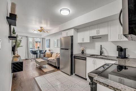 Photo 14 at 228 - 7 Applewood Lane, Etobicoke West Mall, Toronto