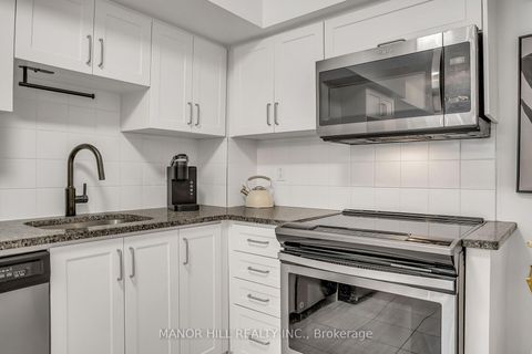 Photo 16 at 228 - 7 Applewood Lane, Etobicoke West Mall, Toronto