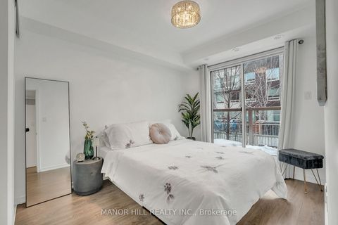 Photo 18 at 228 - 7 Applewood Lane, Etobicoke West Mall, Toronto