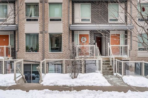 Photo 28 at 228 - 7 Applewood Lane, Etobicoke West Mall, Toronto