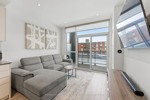 Photo 14 at 111 - 50 George Butchart Drive, CFB, Toronto