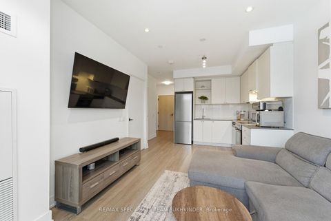 Photo 18 at 111 - 50 George Butchart Drive, CFB, Toronto