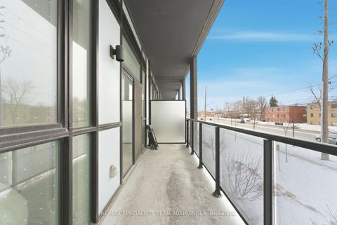 Photo 30 at 111 - 50 George Butchart Drive, CFB, Toronto