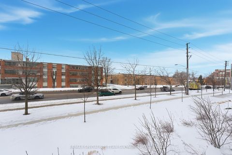 Photo 34 at 111 - 50 George Butchart Drive, CFB, Toronto