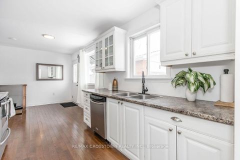 Photo 11 at 6 Deerpark Drive, Cundles East, Barrie