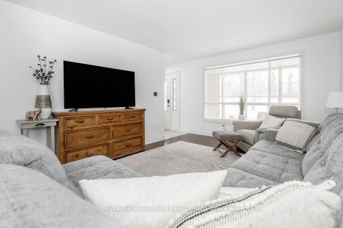 Photo 20 at 6 Deerpark Drive, Cundles East, Barrie