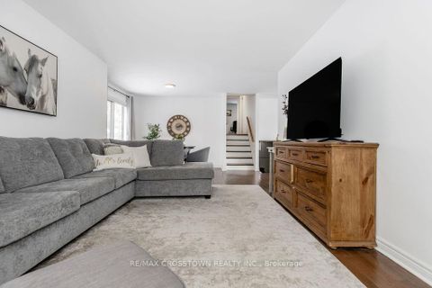 Photo 23 at 6 Deerpark Drive, Cundles East, Barrie