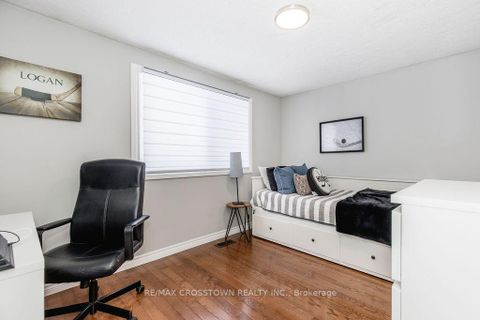 Photo 30 at 6 Deerpark Drive, Cundles East, Barrie