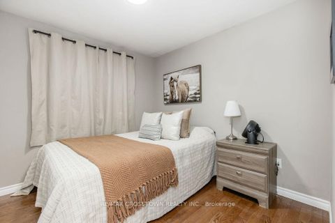 Photo 33 at 6 Deerpark Drive, Cundles East, Barrie