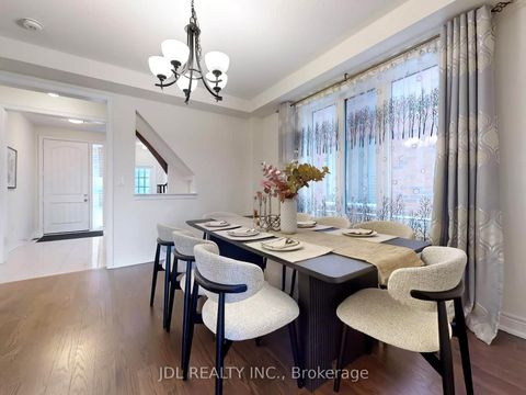 Photo 8 at 548 Somerville Drive, Wyndham, Newmarket