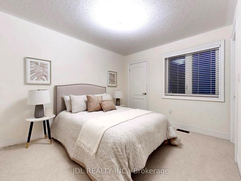 Photo 32 at 548 Somerville Drive, Wyndham, Newmarket