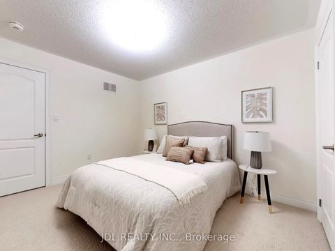 Photo 33 at 548 Somerville Drive, Wyndham, Newmarket