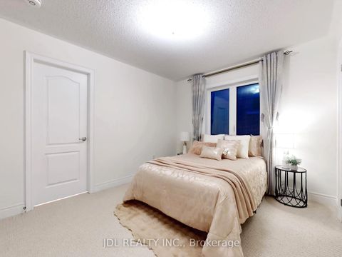 Photo 34 at 548 Somerville Drive, Wyndham, Newmarket