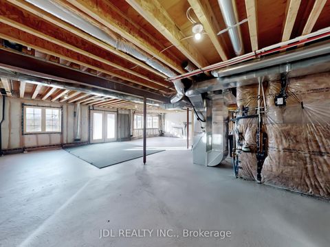 Photo 36 at 548 Somerville Drive, Wyndham, Newmarket