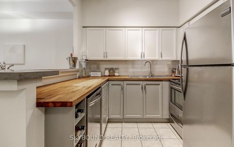 Photo 8 at 703 - 120 Lombard Street, Yonge Corridor, Toronto