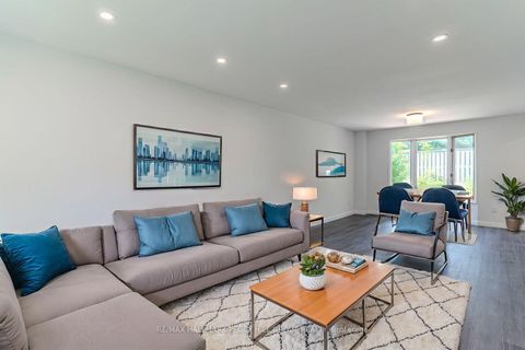 Photo 4 at 21 Autumn Lane, Allandale Heights, Barrie