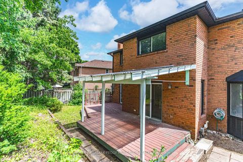 Photo 12 at 21 Autumn Lane, Allandale Heights, Barrie