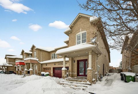 Photo 1 at 162 Seasons Drive, Rouge E11, Toronto