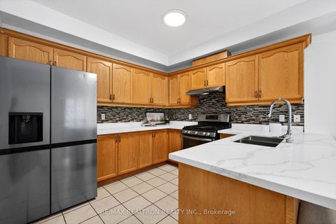 Photo 13 at 162 Seasons Drive, Rouge E11, Toronto