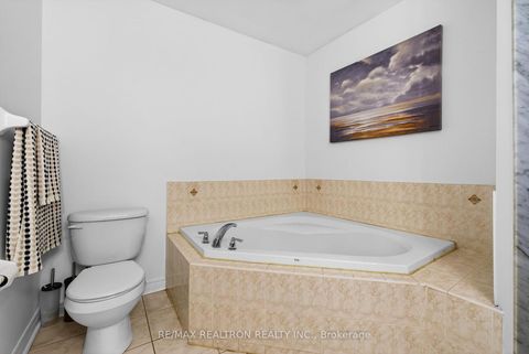 Photo 26 at 162 Seasons Drive, Rouge E11, Toronto