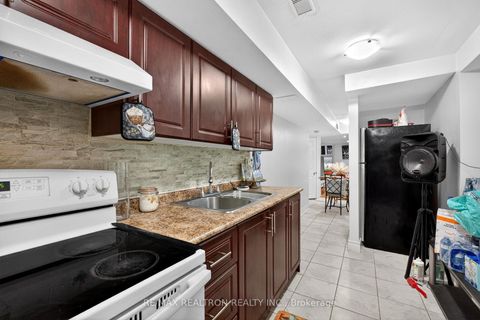 Photo 44 at 162 Seasons Drive, Rouge E11, Toronto