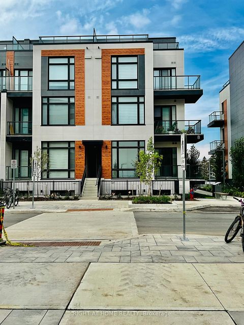 Photo 2 at 8 Steckley House Lane, Rural Richmond Hill, Richmond Hill