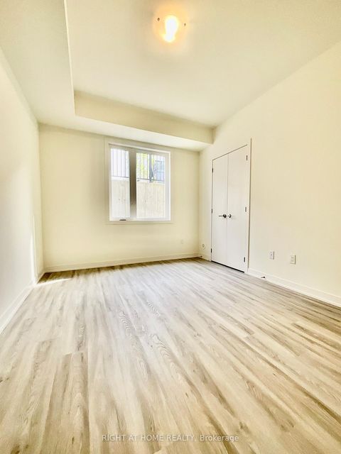 Photo 14 at 8 Steckley House Lane, Rural Richmond Hill, Richmond Hill