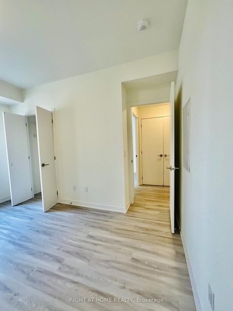 Photo 17 at 8 Steckley House Lane, Rural Richmond Hill, Richmond Hill