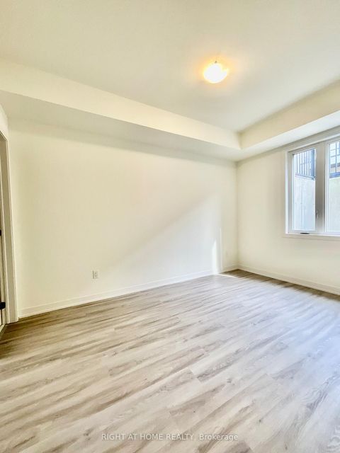 Photo 19 at 8 Steckley House Lane, Rural Richmond Hill, Richmond Hill